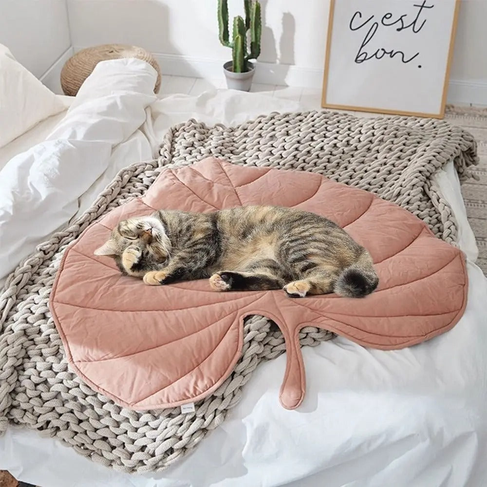 Leafy Lounge Mat